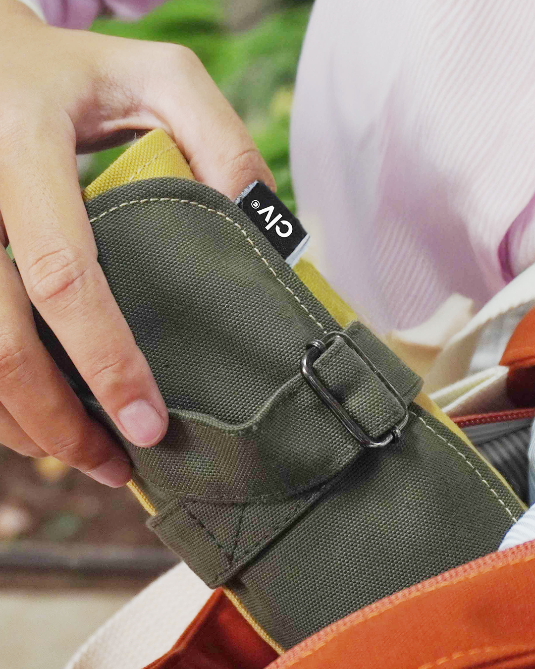 Rollcase | Hazel Marigold